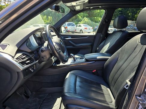 Used 2018 BMW X5 xDrive35i w/ Premium Package AWD/4WD image 6