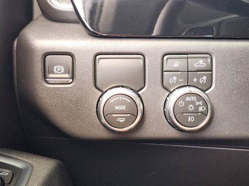 Used 2026 GMC Sierra 1500 SLT RWD image 21
