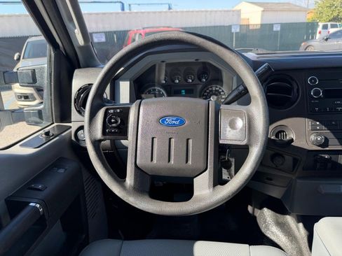 Used 2015 Ford F250 XL w/ Power Equipment Group image 41