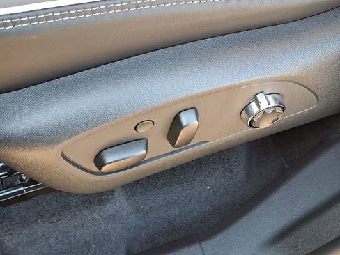 New 2026 GMC Acadia Denali Ultimate w/ LPO, Floor Liner Package image 13