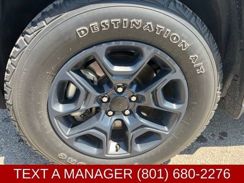 Used 2021 Jeep Cherokee Trailhawk w/ Technology Group AWD/4WD image 9
