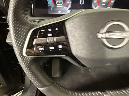 Used 2023 Nissan Ariya FWD image 15