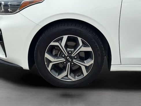 Used 2019 Kia Forte LXS FWD image 5