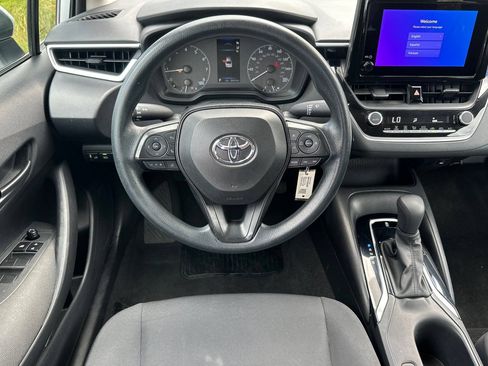 Used 2024 Toyota Corolla LE FWD image 16