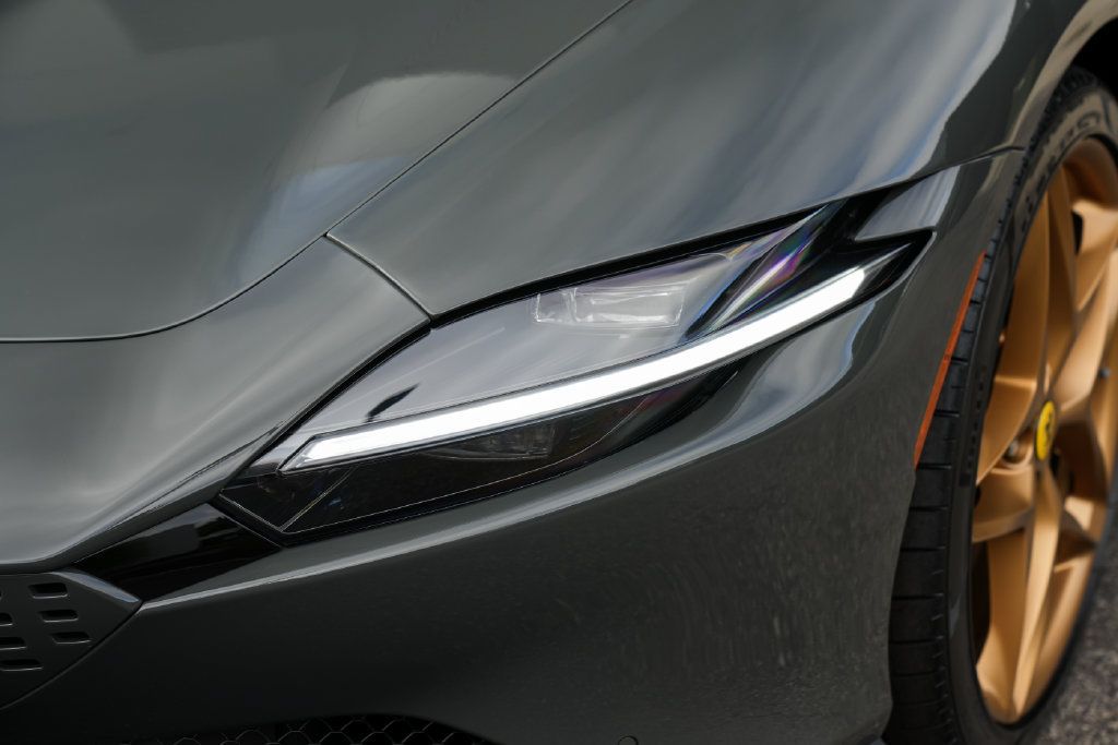 Used 2025 Ferrari Roma Spider RWD image 7