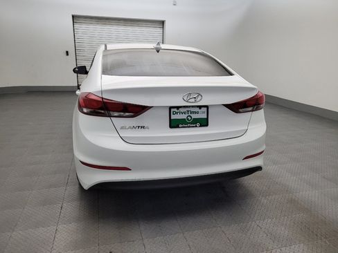 Used 2017 Hyundai Elantra SE FWD image 6