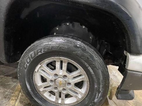 Used 2012 Chevrolet Colorado LT w/ Bodyguard Package image 32