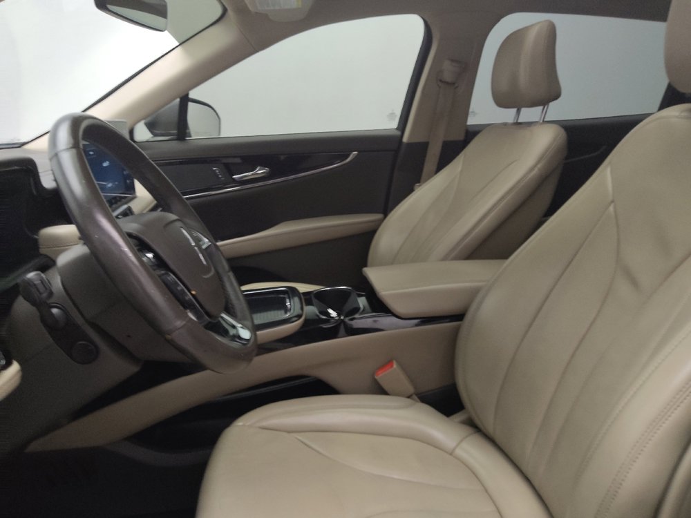 Used 2022 Lincoln Nautilus Reserve FWD image 17