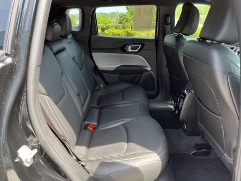 Used 2025 Jeep Compass Limited AWD/4WD image 21