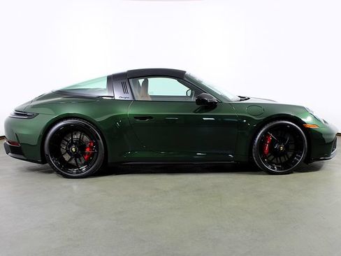 Certified 2026 Porsche 911 Targa 4 GTS AWD/4WD image 8