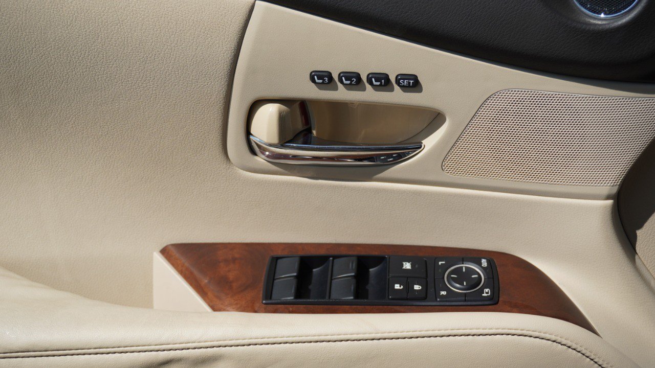 Used 2013 Lexus RX 350 FWD image 22