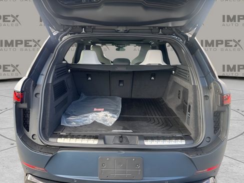 Used 2025 Land Rover Range Rover Sport SV Edition Two image 30