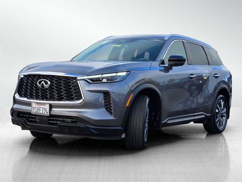 Certified 2025 INFINITI QX60 Luxe image 8