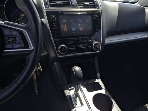 Used 2019 Subaru Outback 2.5i Premium AWD/4WD image 10
