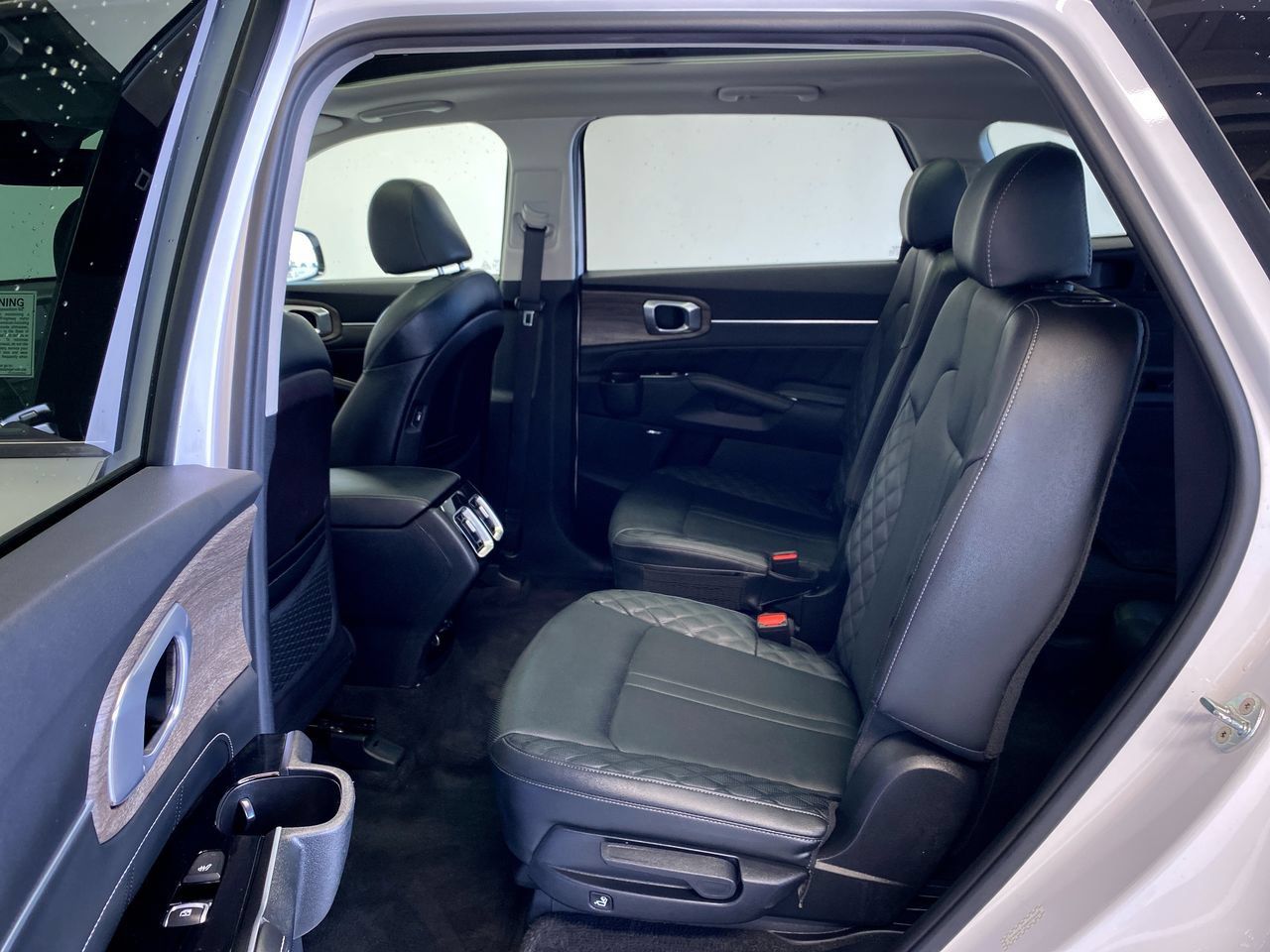 Certified 2022 Kia Sorento SX Prestige AWD/4WD image 34