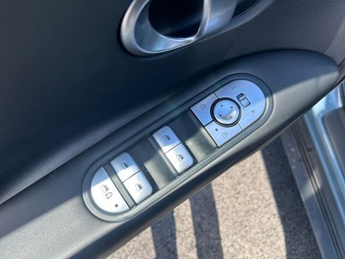 Used 2024 Hyundai Ioniq 5 SEL image 23
