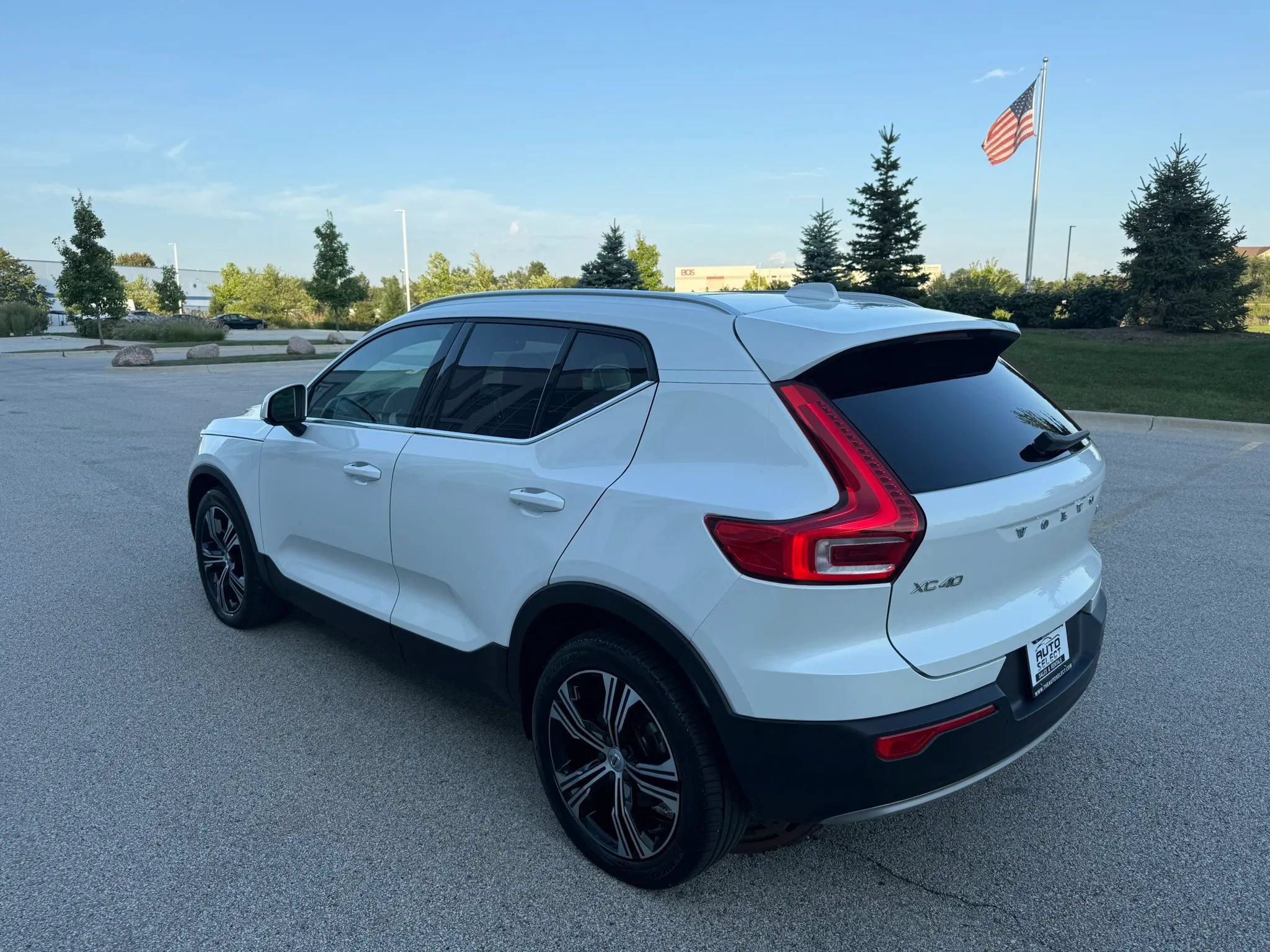 Used 2021 Volvo XC40 T5 Inscription w/ Advanced Package AWD/4WD image 4