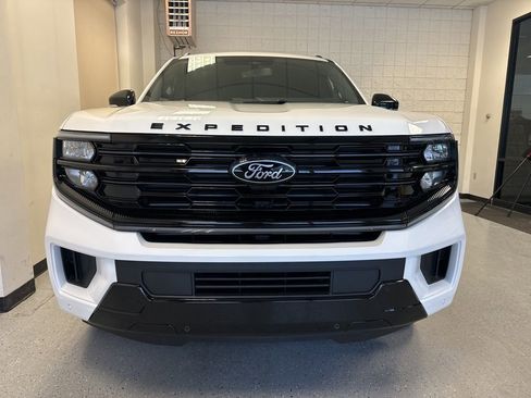 New 2025 Ford Expedition Platinum w/ Stealth Appearance Package image 11