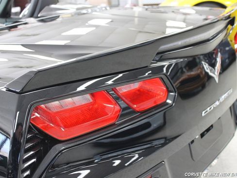 Used 2016 Chevrolet Corvette Stingray Convertible w/ 2LT Preferred Equipment Group image 28