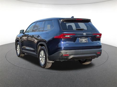 Used 2025 Toyota Grand Highlander AWD image 7