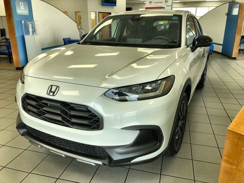 New 2026 Honda HR-V Sport image 3