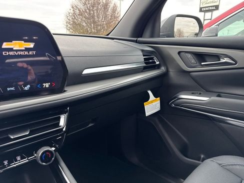 New 2026 Chevrolet Traverse LT w/ Sun and Wheel Package image 9