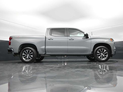 Used 2024 Chevrolet Silverado 1500 LT AWD/4WD image 27