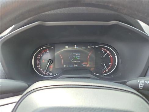 Used 2025 Toyota RAV4 XLE w/ Convenience Package image 11