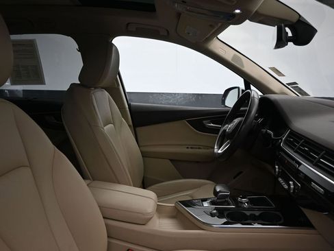 Used 2018 Audi Q7 3.0T Prestige w/ Prestige Package image 10