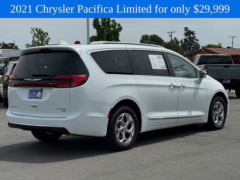 Used 2021 Chrysler Pacifica Limited w/ Premium & Safety Sphere Group AWD/4WD image 7