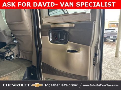 Used 2018 Chevrolet Express 2500 Work Van w/ Enhanced Convenience Package image 11