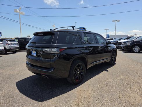 Used 2021 Chevrolet Traverse Premier w/ Redline Edition FWD image 5