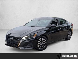 Used 2023 Nissan Altima 2.5 SV video 1