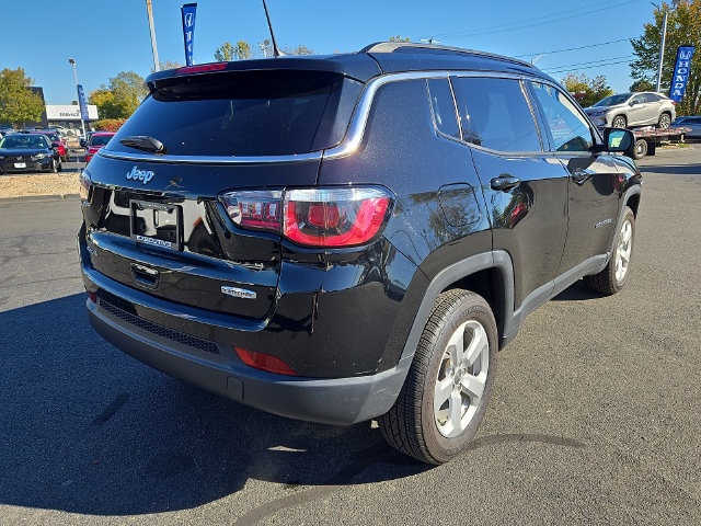 Used 2019 Jeep Compass Latitude w/ Popular Equipment Group AWD/4WD image 6