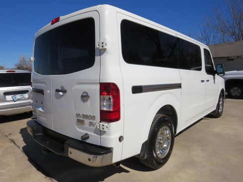 Used 2013 Nissan NV 3500 SV RWD image 4