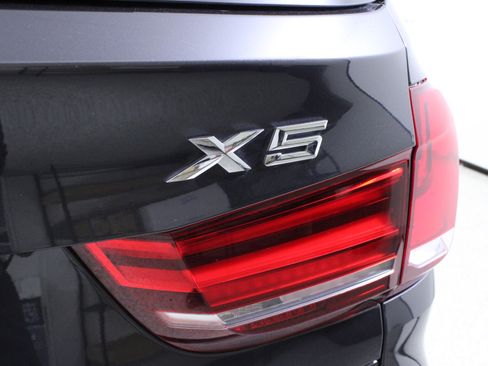Used 2017 BMW X5 xDrive40e image 9
