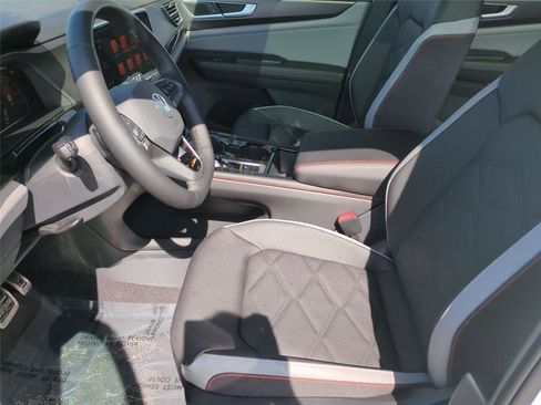 New 2026 Volkswagen Atlas Peak Edition AWD/4WD image 16