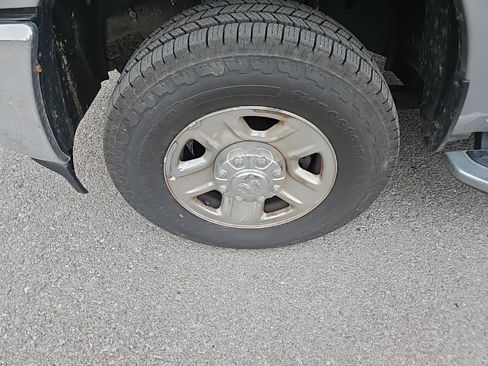 Used 2021 RAM 2500 Big Horn image 14