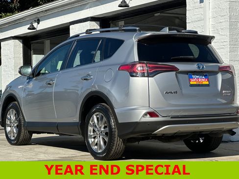 Used 2018 Toyota RAV4 Limited image 6