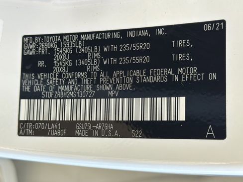 Used 2021 Toyota Highlander Platinum image 29