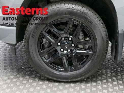 Used 2024 Chevrolet Silverado 1500 Custom AWD/4WD image 32