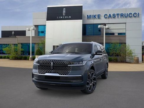 New 2026 Lincoln Navigator L Reserve AWD/4WD image 2