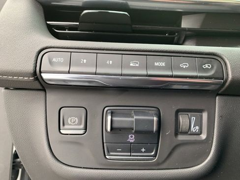 Used 2022 Cadillac Escalade Sport w/ Touring Package image 18