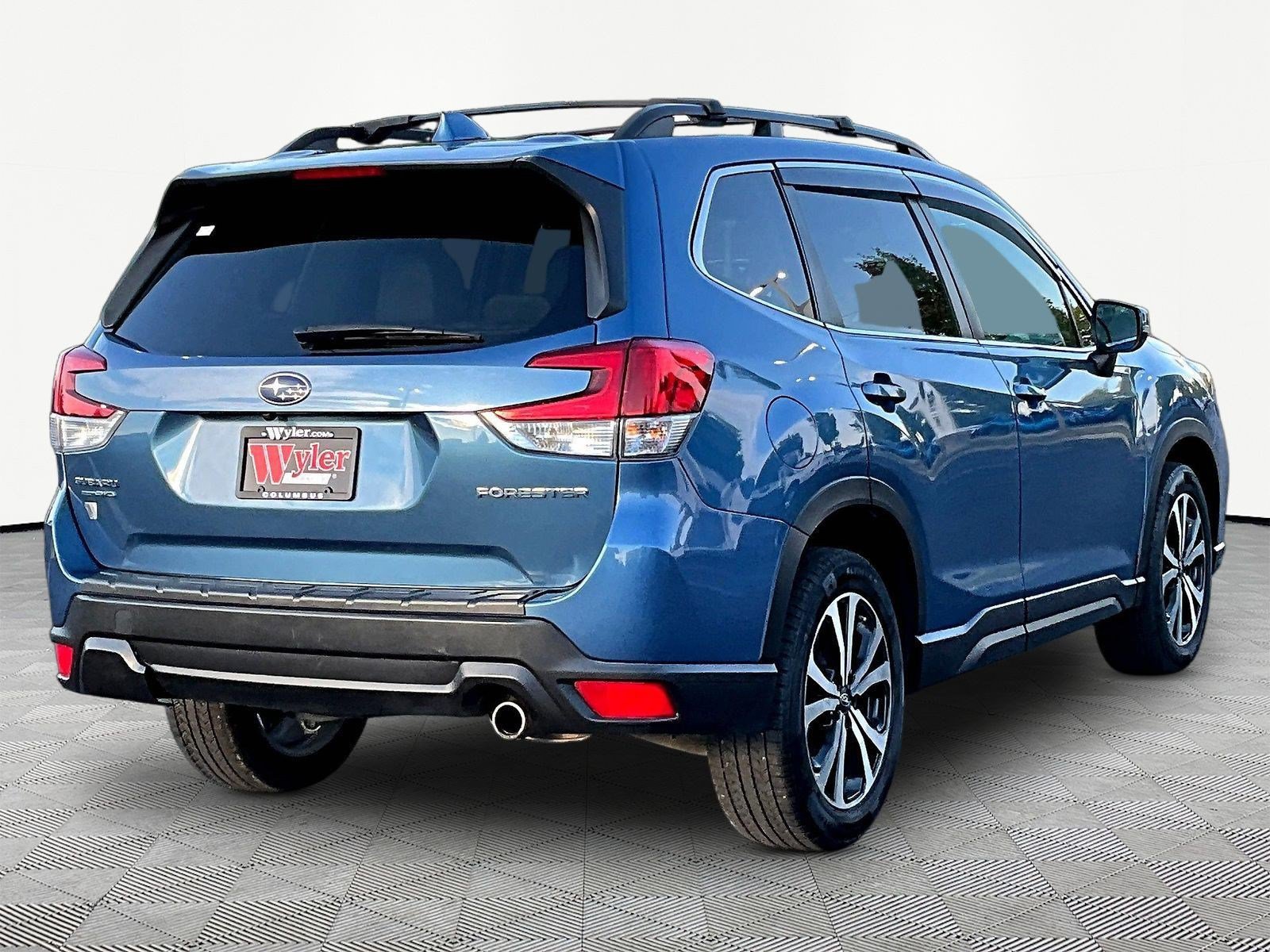 Used 2021 Subaru Forester Limited w/ Popular Package #3 AWD/4WD image 6