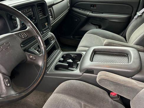 Used 2004 Chevrolet Silverado 2500 LS RWD image 14