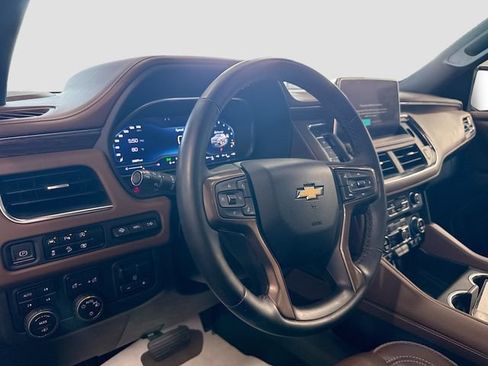 Used 2023 Chevrolet Tahoe High Country AWD/4WD image 10