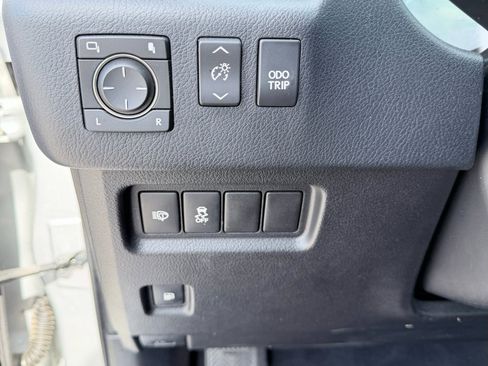 Used 2019 Lexus GX 460 Premium image 11