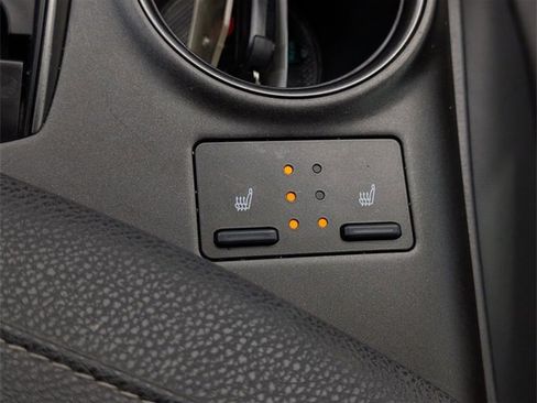 Used 2023 Toyota Camry XSE image 19