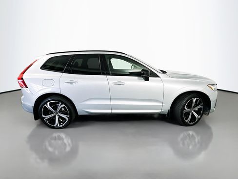 Used 2024 Volvo XC60 T8 Ultimate AWD/4WD image 8