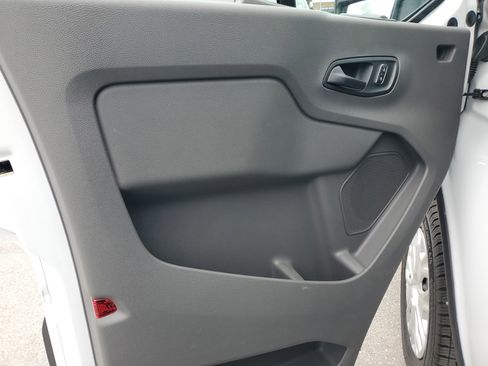 Used 2024 Ford Transit 250 Low Roof w/ Exterior Upgrade Package image 17